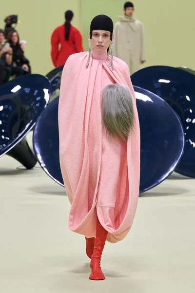 Look 8